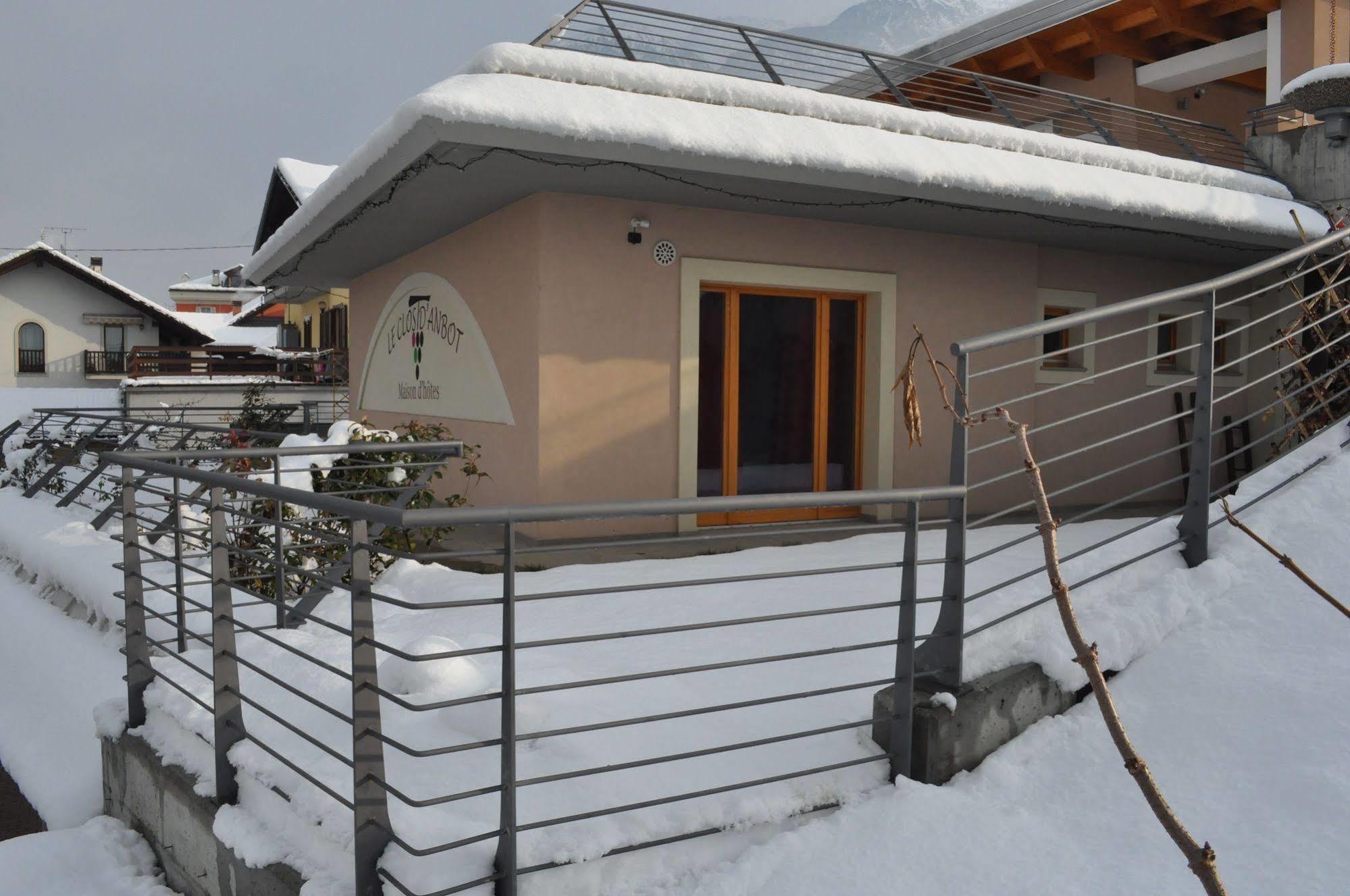 Maison D'Hotes Le Clos D'Anbot Aosta Exterior photo